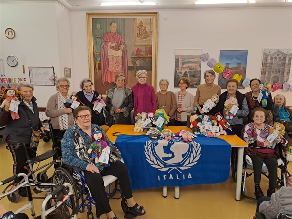 Gli ospiti del Betlem realizzano Pigotte UNICEF