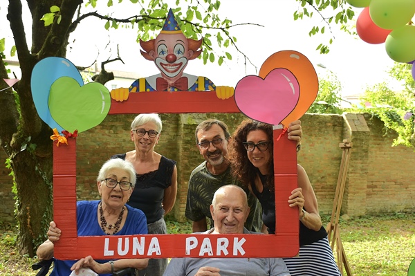 Un Luna Park nel giardino della CRA Beneficenza Manica...